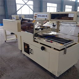 高效包装新选择 大城县荣驰机械设备厂450型木地板热收缩边封机